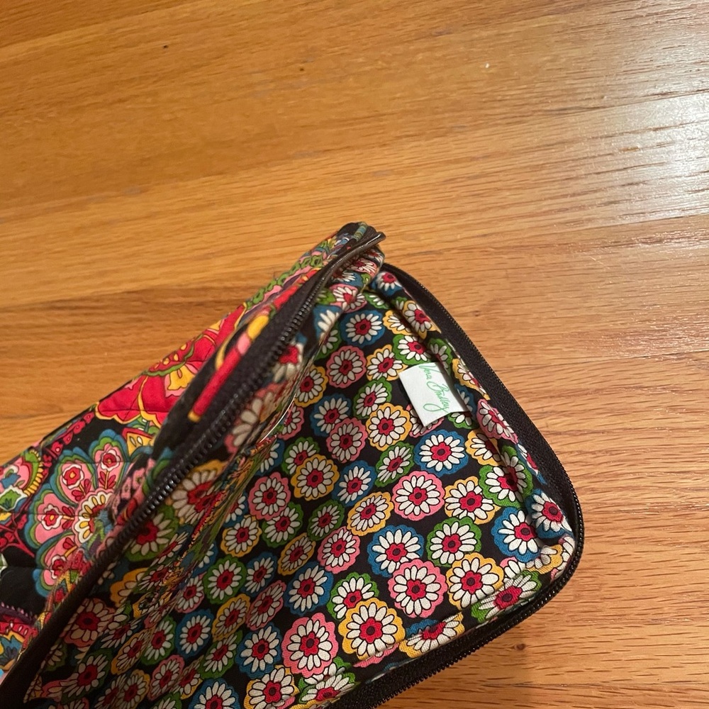 Vera Bradley E-Reader Sleeve - Picture 2 of 3